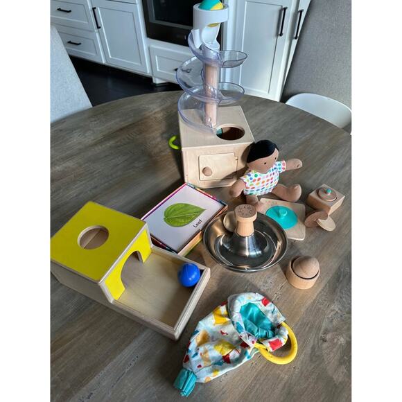 Lovevery toddler baby bundle toys - Picture 2 of 5